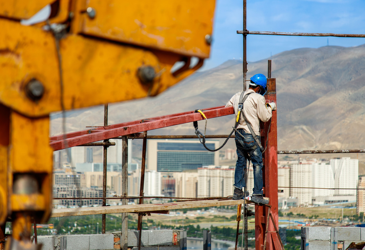 выполнение высотных работ