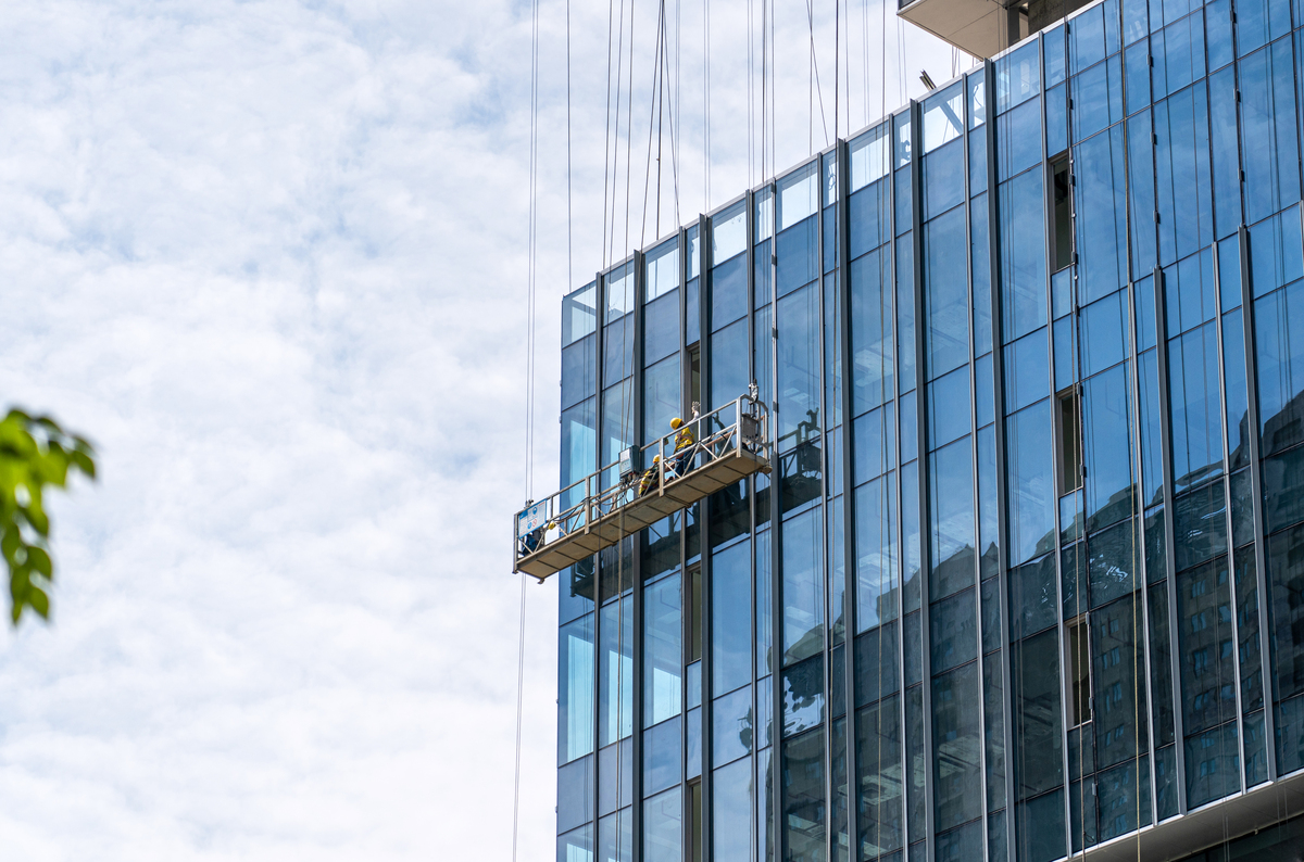 Остекление фасада