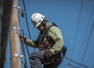 Монтаж освещения